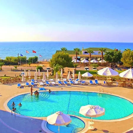 מלון Kaplica On A Sandy Beach 3*