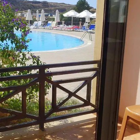 Hotel Kaplica On A Sandy Beach Trikomo