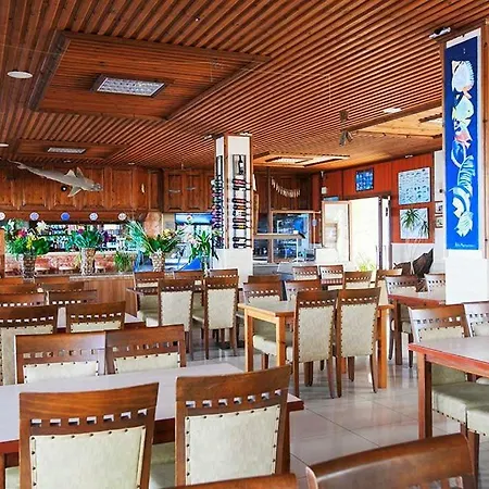 Kaplica On A Sandy Beach מלון Trikomo